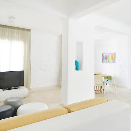 Sea Breeze Mykonos * بانورموس ميكونو