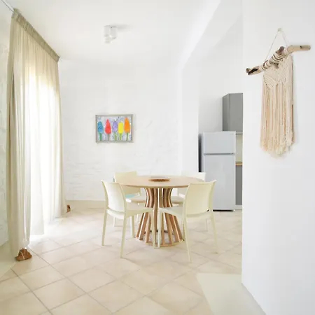 Sea Breeze Mykonos بانورموس ميكونو